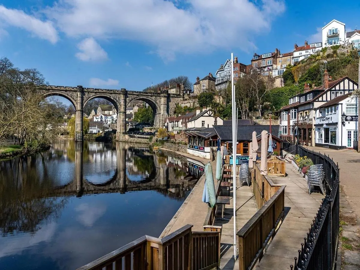 Sleepy Hollow Holiday Home Knaresborough 0*,  United Kingdom